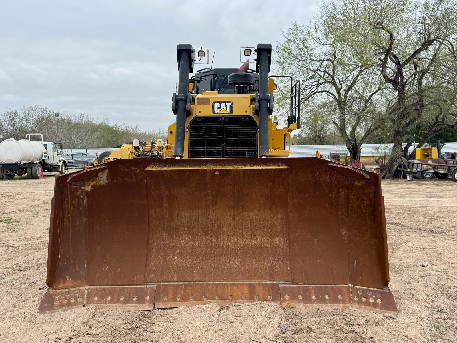2019 CATERPILLAR D8T - view 3 of 12